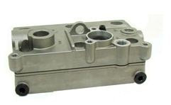 partstock.eu_GK13406 Wabco compressor cylinder head_9125120040, 9125120080, 4127040180, 4127040187, 9125120060, 9125120067, 20774294, 20846000, 21172036, 20845313, 20765890, 21379906