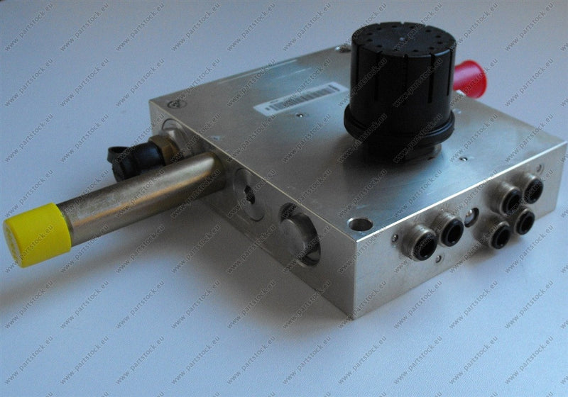 Haldex ILAS® (pneumatic only) auto-lower setting (bar): 5.3 (2.5-6.0); auto-raise setting (bar): 3.0 (0.8-3.5); 6x 8mm push-in; Schmitz 352054X53