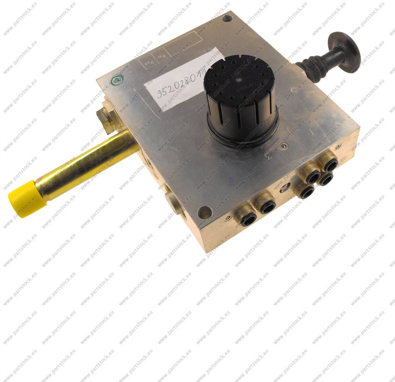 Haldex ILAS® (pneumatic/manual) auto-lower setting (bar): 3.0 (3.0-5.0); 6x 8mm push-in 352028011